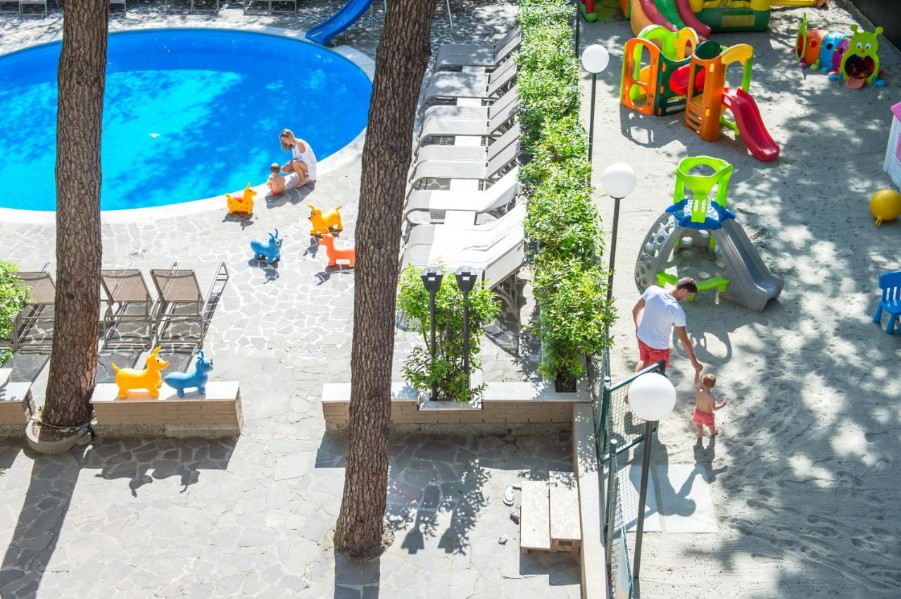 Meridiana Family & Nature Hotel Marina Romea Extérieur photo